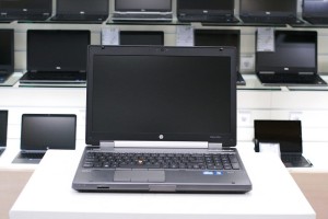 HP EliteBook 8560w | 15.6" FHD | i7-2720QM | 8GB DDR3 | 120GB SSD | Intel + nVidia Quadro 1000M | WINDOWS 7 PRO
