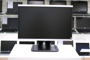 HP LA2205WG | 22" 1680x1050 | PIVOT