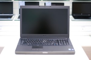 DELL Precision M6800 | 17.3" FHD | i7-4810MQ | 32GB DDR3 | 240GB SSD +500HDD | nVidia Quadro K3100M | WINDOWS 7 PRO