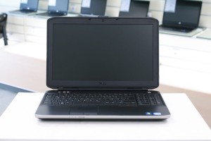 DELL Latitude E5530 | 15.6" HD | i5-3320M | 4GB DDR3 | 320GB HDD | Intel HD 4000 | WINDOWS 7 HOME