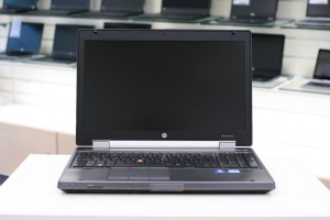 HP EliteBook 8570W | 15.6" FHD | i7-3840QM | 8GB DDR3 | 500GB HDD | Intel HD + nVidia Quadro K1000M | WINDOWS 7 PRO