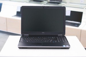 DELL Latitude E6540 | 15,6" HD | i5-4300M | 8GB DDR3 | 256GB SSD | Intel HD 4600+ AMD HD 8790M | WINDOWS 7 PRO