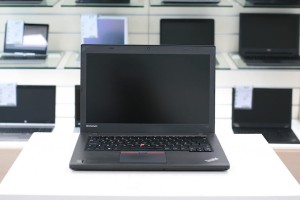 LENOVO ThinkPad T450 | 14.1" HD | i5-5300U | 8GB DDR3 | 256GB SSD | Intel HD 5500 | WINDOWS
