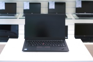 LENOVO ThinkPad X1 Carbon 6th Gen | 14" FHD IPS | i7-8550U | 16GB DDR4 | 256GB SSD M.2 | Intel UHD 620 | WINDOWS 10 PRO