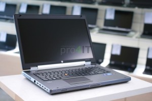 HP WorkStation 8770W | 17.3" FHD | i7-3630QM | 8GB DDR3 | 128GB SSD + 320GB HDD | nVidia Quadro K3000M | WINDOWS 7 PRO